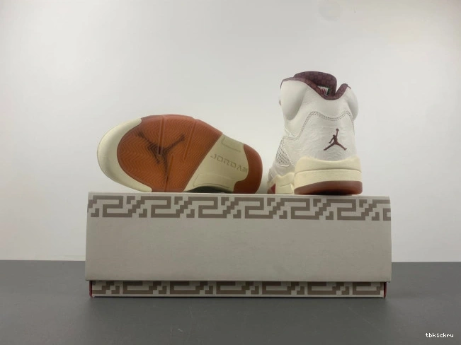 Rep TBkick Air Grito El HF8833-100 5 Jordan 0813